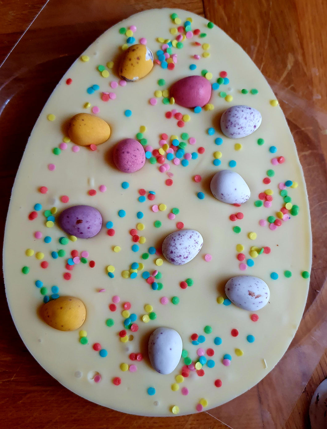 White mini egg egg