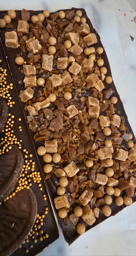 Loaded bar....Dark toffee/Caramel