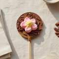 Milk flower lolly