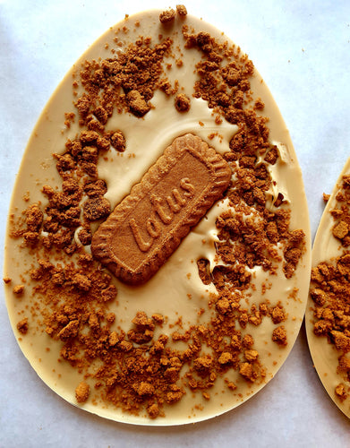 Caramel Biscoff Egg