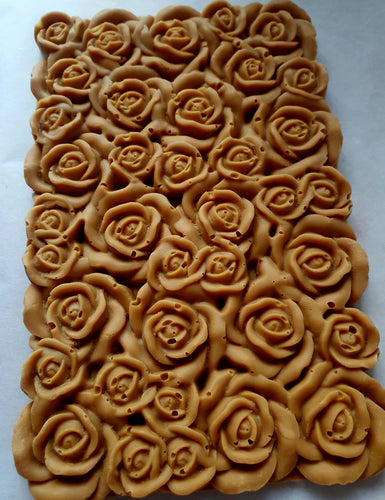 Caramel roses bar