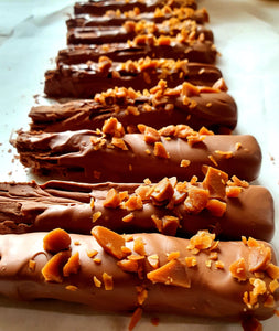 Toffee crunch dipped flake